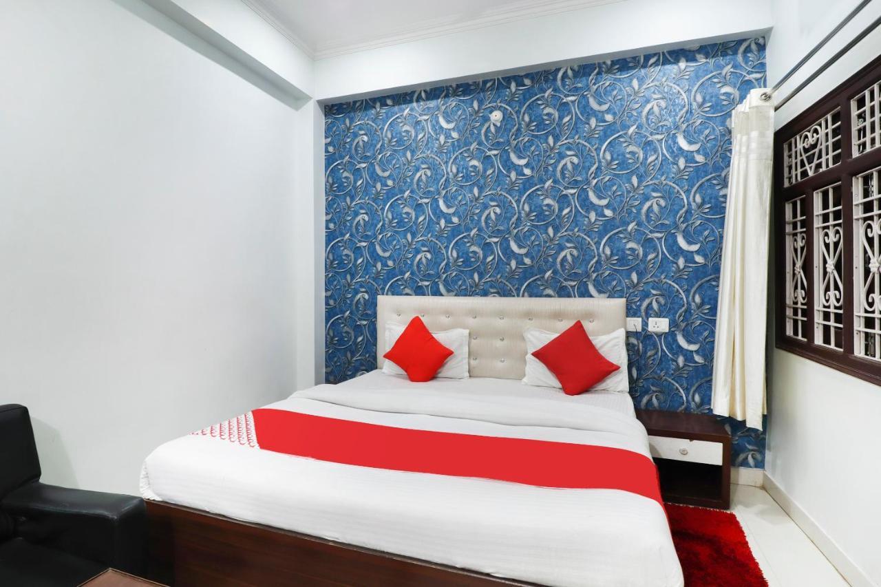 Oyo 70489 Hotel Tajvar Siwān Exteriér fotografie